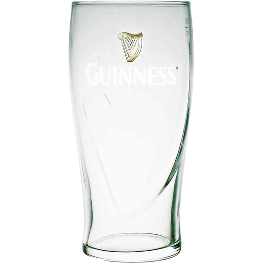 La traditionnelle pinte de la bière irlandaise Guinness en 50cl